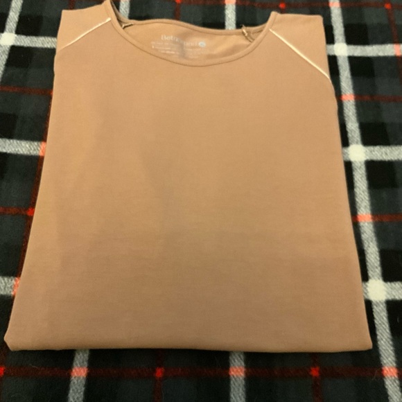 Betabrand XL Retro Contrast Raglan Tee $30 - Picture 3 of 4